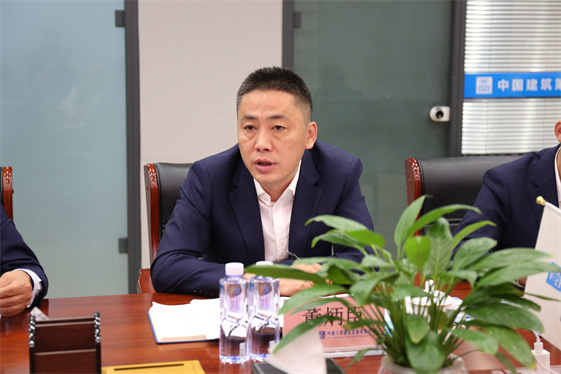 董炳臣总经理介绍公司人员招聘情况.jpg