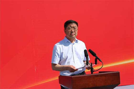 1657160556985384.jpg 和林格尔新区党工委副书记、管委会主任朱建国支持奠基仪式.jpg