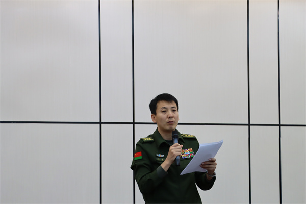 佘翀宣读任命.JPG