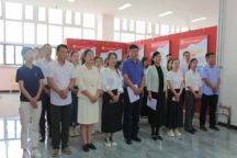 启动红色学堂 汲取奋进力量：Beat365中文官方网站教师党员为党庆生