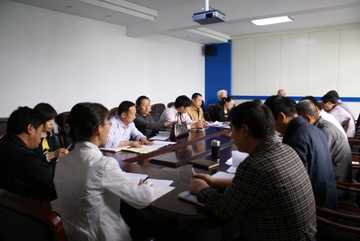 Beat365中文官方网站党总支召开本年度第三次中心组学习会议