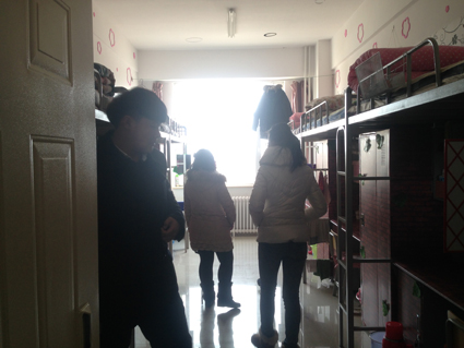 商学教学部团总支组织开展学生宿舍卫生安全大检查