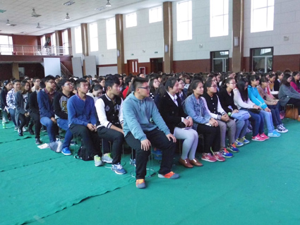 语言与传媒教学部召开2014级新生入学教育大会