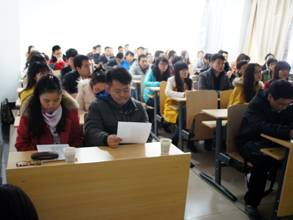 Beat365官网土木工程与环境科学教学部召开环境科学专业首届本科生“毕业论文”开题大会