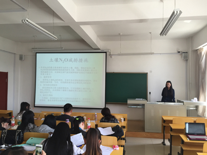 Beat365官网土木工程与环境科学教学部2015届环境科学专业毕业论文答辩圆满结束