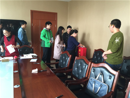 商学教学部召开党员大会选举第一届党总支委员会委员
